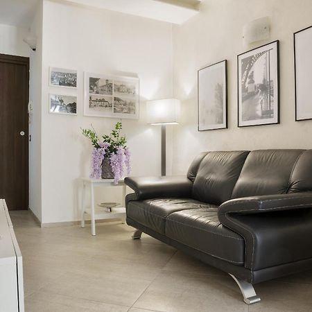 Apartamento Il Glicine Lucino Exterior foto